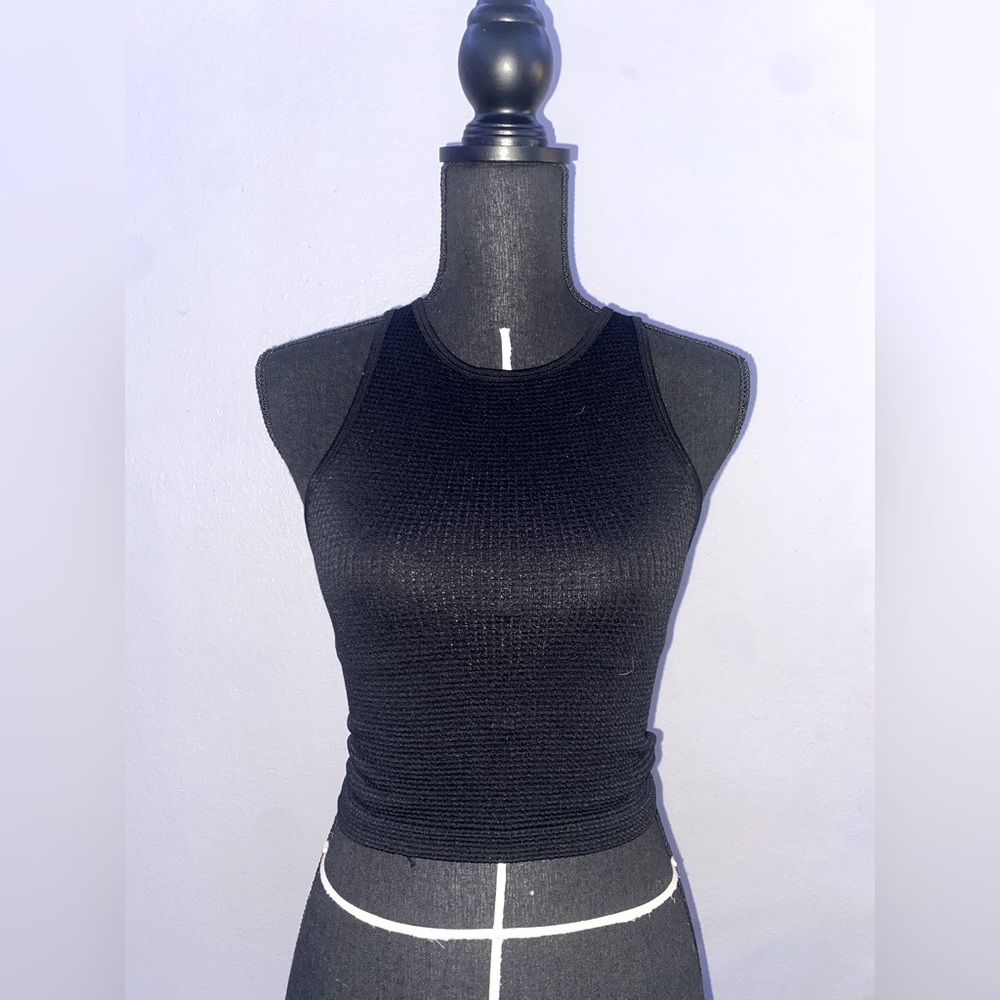 Black tank size S from Forever 21